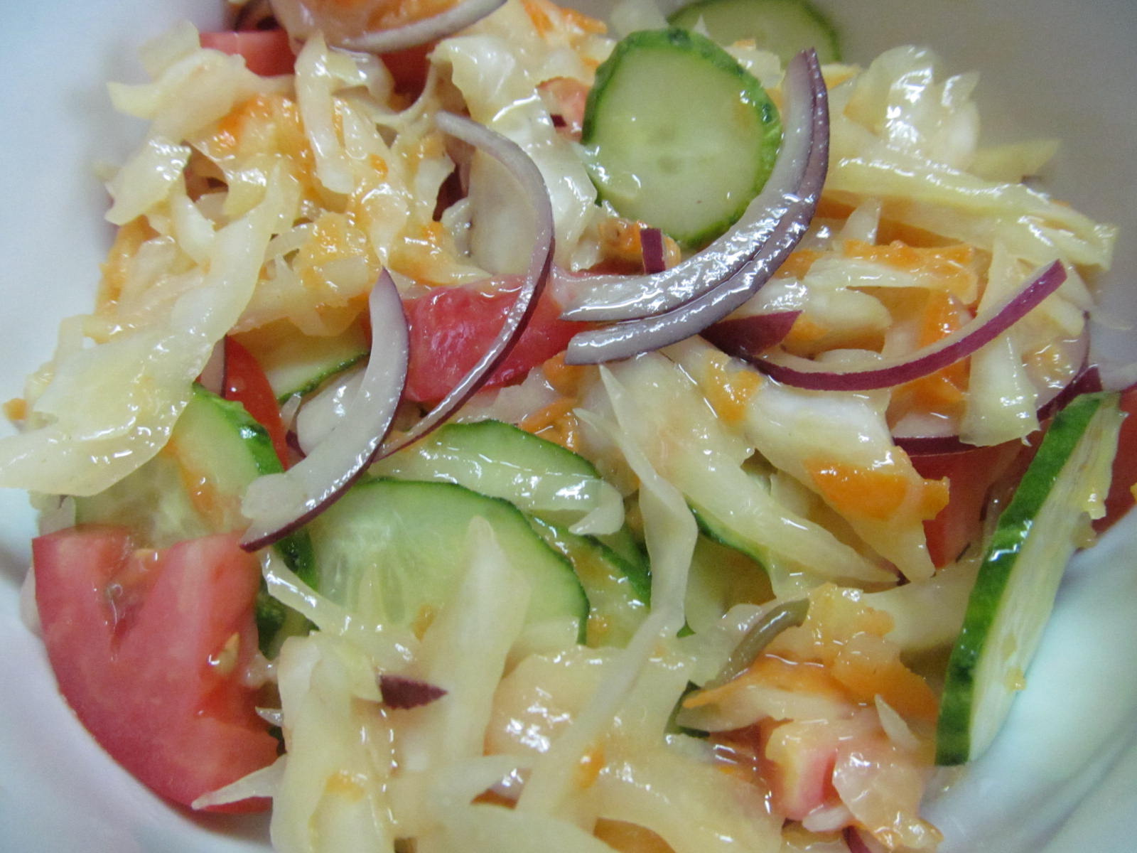 Салат из белокочанной капусты с помидором - калорийность, состав, описание - фотодетки.рф