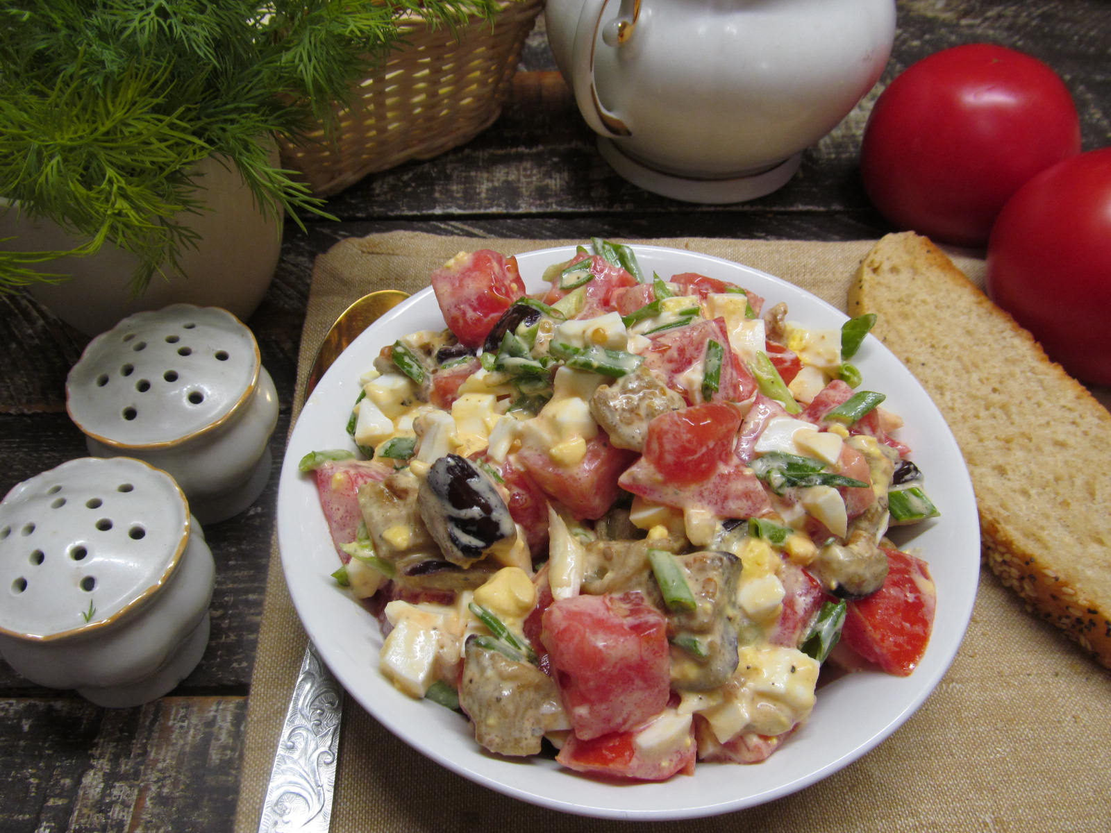 Баклажаны, тушенные с помидорами и чесноком, пошаговый рецепт с фото